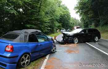 Autofahrerin schleudert im Landkreis Passau in den Gegenverkehr - Passauer Neue Presse - PNP.de