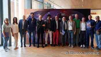 “11Lune” diventa maggiorenne e festeggia con tanti grandi nomi - Il Tirreno