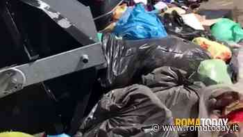 Lunghezzina Due: largo Montenerodomo è diventato una discarica a cielo aperto