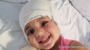 Bimba investita all'asilo di Chieri, 72 mila firme per dire basta alle auto vicino alle scuole - La Stampa