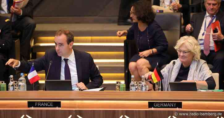 Lambrecht wirbt für neue Kampftruppen für die Nato-Ostflanke