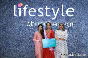 Lifestyle Miss Raja Contest 2022: Ollywood Actress Bhoomika Dash Graces the occasion, felicitates contest winner Devangini Behera - Pragativadi