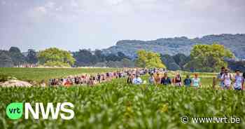 8.000 mensen stappen mee tijdens Fiertelommegang in Ronse: "Nooit eerder zoveel deelnemers" - VRT NWS