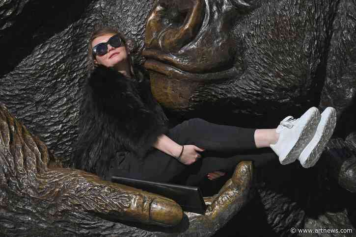 Imprisoned Scammer Anna Delvey Is ‘Reinventing’ Herself By Minting NFTs