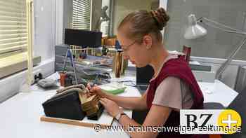 Diese Frau schenkt in Wolfenbüttel Büchern ein langes Leben