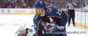 Pour Sakic, MacKinnon «est déjà l’un des grands»