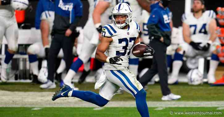 NFL Player Stuns by Retiring in the Prime of His Career to Devote His Life to 'The Further Advancement of the Gospel of Jesus Christ'