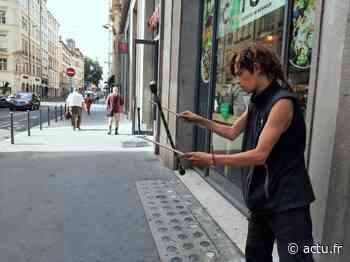 Lyon. Ils vivent dans la rue sous une chaleur étouffante : "la nuit, il n'y a pas d'air" - actu.fr