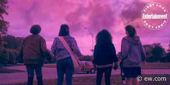 Brian K. Vaughan and Cliff Chiang preview 'Paper Girls,' first-look photos - Entertainment Weekly News