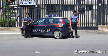 Lentini, sfonda una vetrata per rubare e si ferisce gravemente: arrestato 34enne - La Sicilia