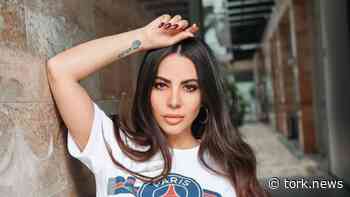 Jimena Sánchez acapara la atención desde un Ford Mustang - TORK