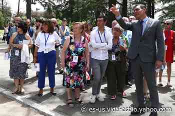 Sánchez enseña la sede del Gobierno a los ciudadanos en una visita guiada - Yahoo Style
