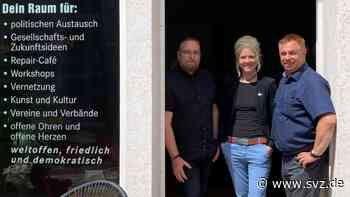 Politik in Parchim: Linkskontor jetzt auch offiziell eingeweiht - svz – Schweriner Volkszeitung