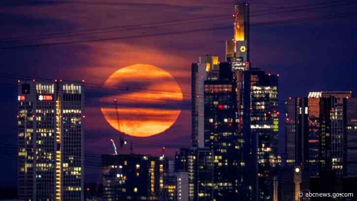 PHOTOS: Supermoon delights skygazers around the globe