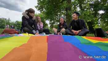Das ist der queere Stammtisch in Ulm - SWR Aktuell