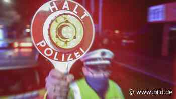 Splitter-Schock: Anhänger-Teil knallt bei Augsburg in Windschutzscheibe - BILD