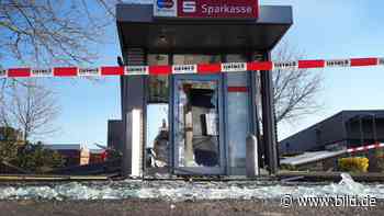 Nachts in Augsburg: Gangster sprengen Geldautomaten | Regional - BILD