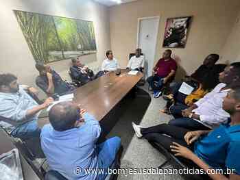 Prefeitura de Bom Jesus da Lapa anuncia pavimentação da estrada que liga a sede do município até o quilombo Rio das Rãs - Notícias da Lapa