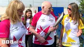 Commonwealth Games 2022: Isle of Man Queen's baton tour continues - BBC