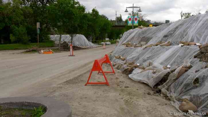Memorial Drive reopens to traffic amid looming flood concerns