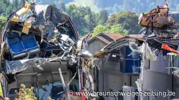 Nach Zugunfall von Garmisch-Partenkirchen auch Lok geborgen