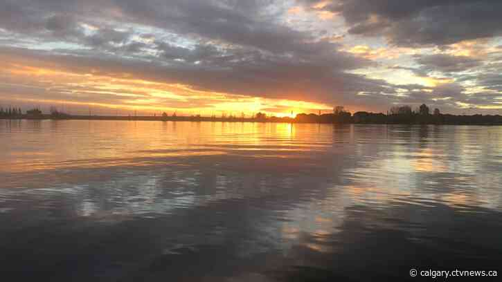 Poop problem: AHS advises against swimming in Chestermere Lake