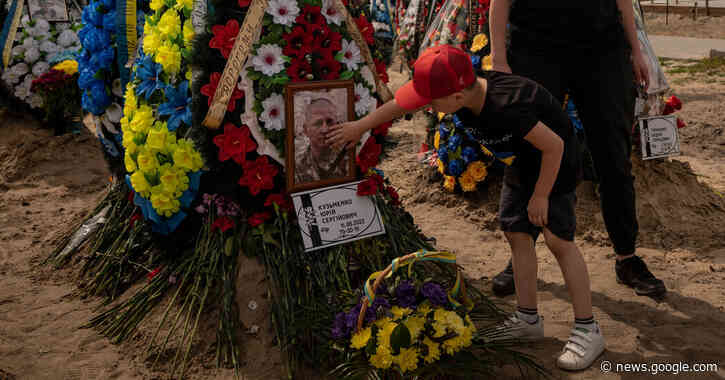 Ukraine Is Expected to Move Closer to E.U. Candidacy: Live Updates - The New York Times