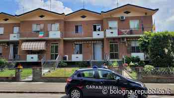 Modena, grave il bimbo di 13 mesi caduto dalla finestra. "Tommaso ora è libero": così avrebbe detto la babysitter - La Repubblica