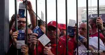 «Fiasko» am «Stade de Farce»: Chaos und Tränengas vor Finale - Ludwigsburger Kreiszeitung