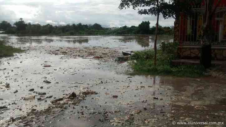 Huracán "Blas" provoca inundaciones en Tepic, Nayarit - El Universal