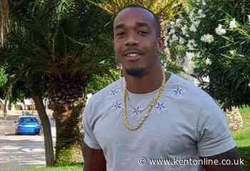 Women deny murdering dad - Kent Online