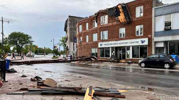 Tornado researchers assessing damage in Belleville and Mallorytown, Ont. - CBC.ca