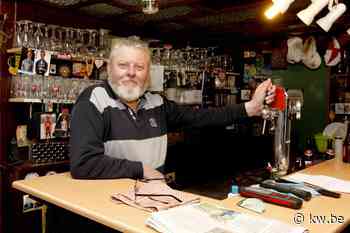 Café Den Hert in Ichtegem neemt deel aan Weekend van het Volkscafé: “In mijn café staat de tafel uit de allereerste Vive Le Vélo” - KW.be - KW.be