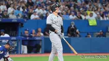 Blue Jays struggle as Yankees put on offensive showcase in blowout victory