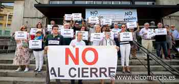 Concentración contra el «atraco» de trasladar la Escuela de Minas a Mieres - El Comercio: Diario de Asturias