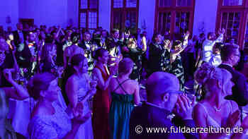 Fulda: Hunderte Gäste beim „Ball der Wirtschaft“ - Pariser Flair in Orangerie - Fuldaer Zeitung