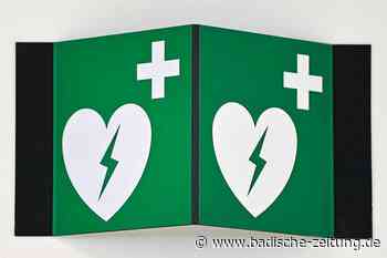Im Freibad Steinen gibt es nun einen Defibrillator - Steinen - Badische Zeitung