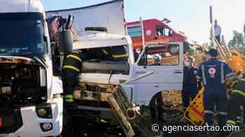 Acidente no trevo de Morrinhos deixou homem preso em ferragens - Agência Sertão