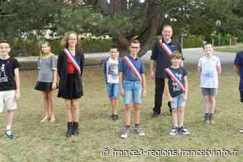 Nancy : le conseil municipal des Jeunes de Blainville-sur-l'Eau va raviver la Flamme du Souvenir sur le tombeau du Soldat inconnu à Paris - France 3 Régions