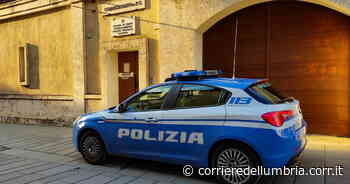 Foligno, donna minaccia di morte e squarcia le gomme dell'auto all'uomo che la ospitava: arrestata - Corriere dell'Umbria