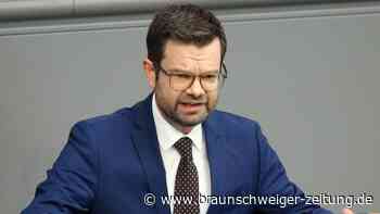 Buschmann skepktisch bei Maskenpflicht - Inzidenzen steigen