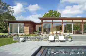 West meets east: This Rhode Island home looks plucked off the California coast - The Boston Globe