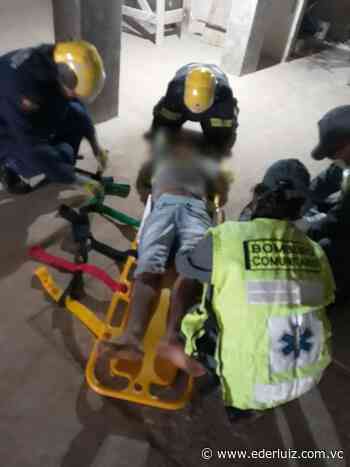 Bombeiros resgatam homem que caiu em fosso de elevador em Fraiburgo - Eder Luiz