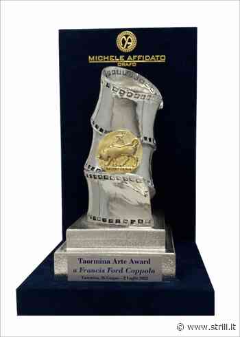 Crotone - Michele Affidato firma i premi per la 68esima edizione del Taormina Film Fest - strill.it - Strill.it