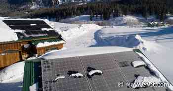 Why Solar Power Actually Pays Off, Even in Regions With Cheap Electricity     - CNET