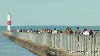 Dangerous lake conditions cancel Harborfest Boat Parade of Lights