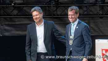 "Leinen los!" für die wieder große Kieler Woche