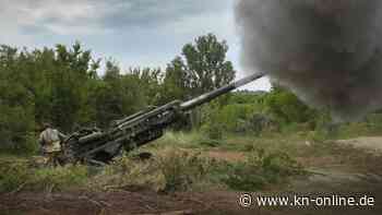 Scholz wirft Putin „furchtbare Schuld“ vor – Selenskyj besucht Front in Südukraine