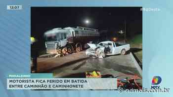 Motorista fica ferido em batida entre caminhão e caminhonete em Pinhalzinho - ND Mais
