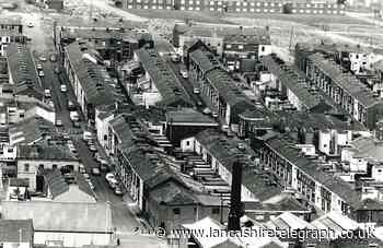 Aerial photo shows Whalley Range in Blackburn in 1990